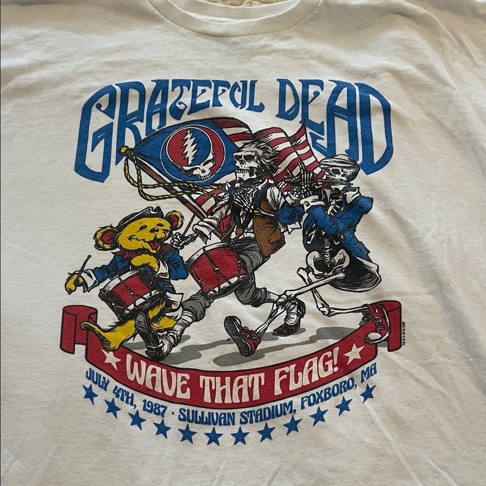Liquid Blue Grateful Dead White Tee with Blue and Red Graphics